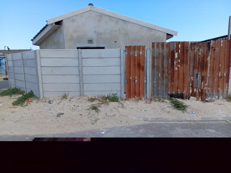 4 Bedroom Property for Sale in Lavender Hill Western Cape